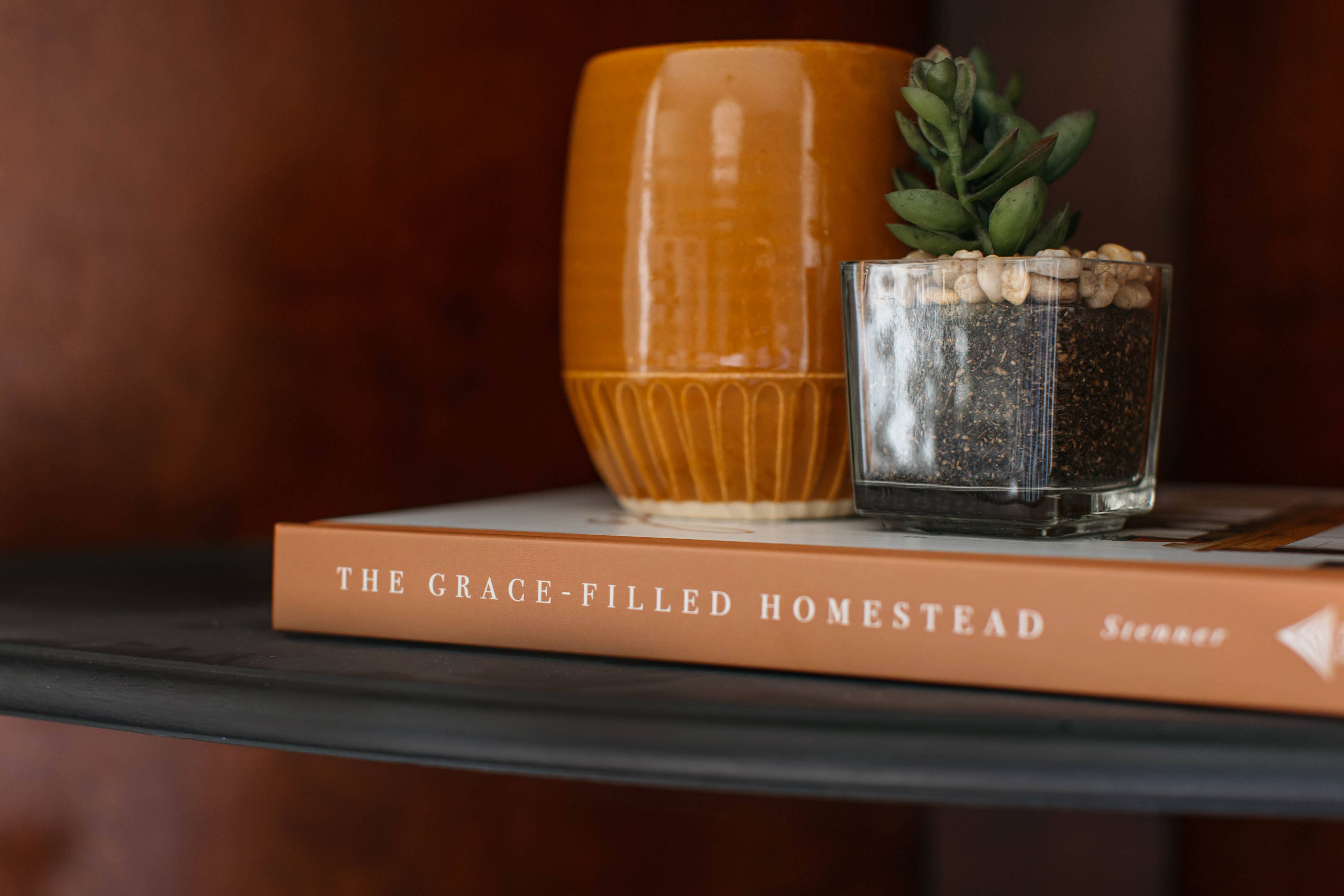 The Grace-Filled Homestead: Hardcover / English