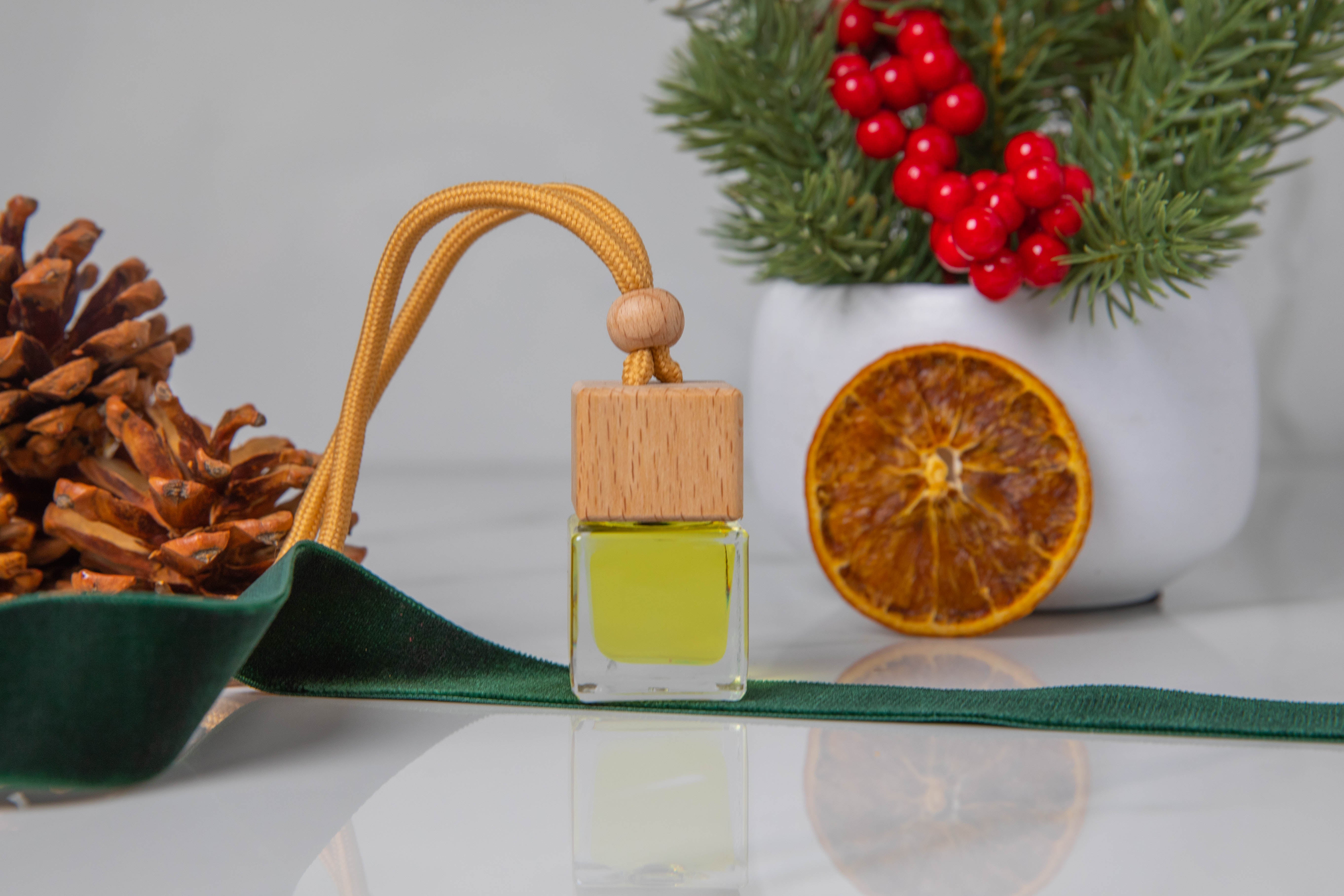 Cranberry Noir - Hanging Car Freshener